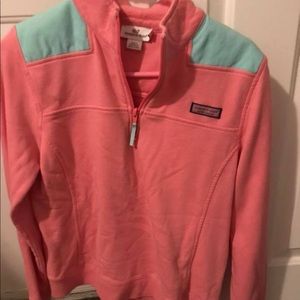 Vineyard Vines shep half zip up sweater.